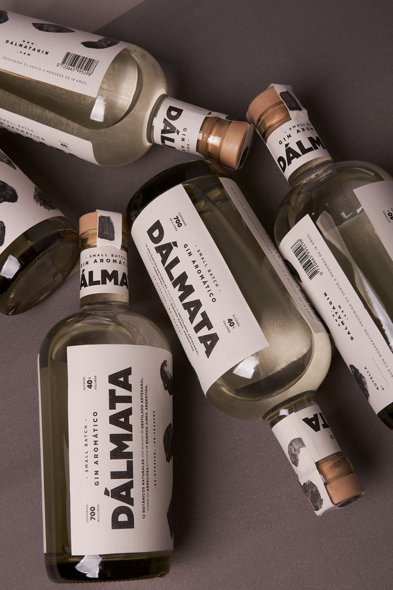 Dalmata Gin Aromatico Buenos Aires Argentina label design Premium modern